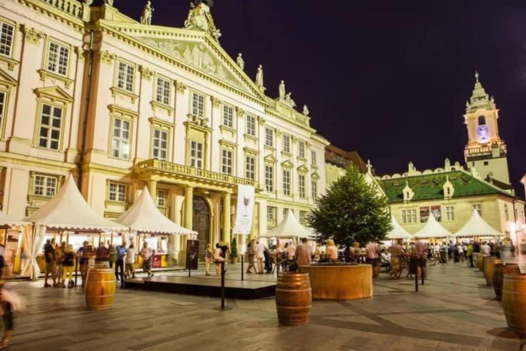 Boutique Flat In Old Town Apartment Bratislava Exterior photo